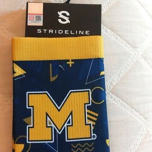 NWT Univ of Michigan Unisex Socks sz M/L